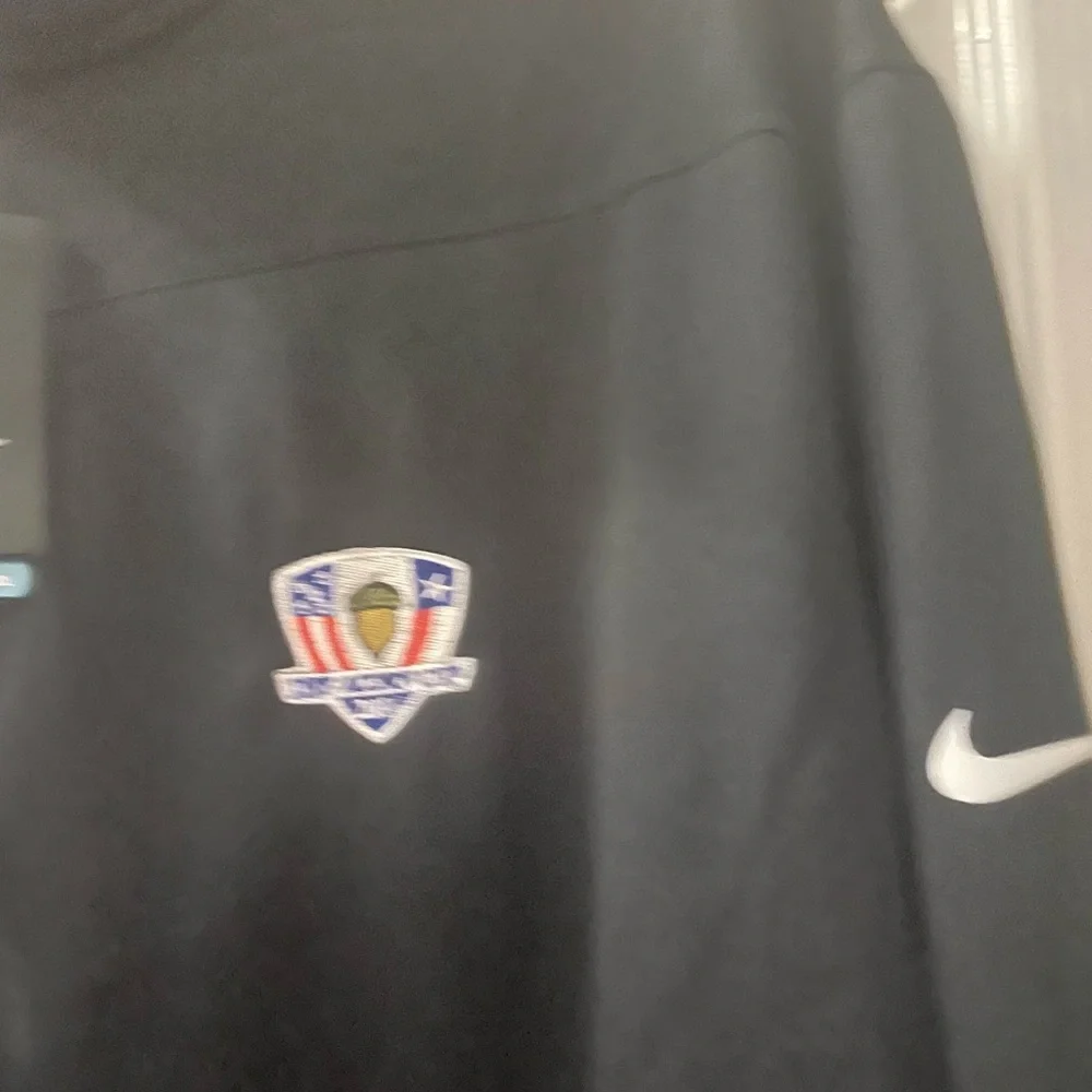 Nike Dri-Fit Black Jacket - Picture 2 of 6